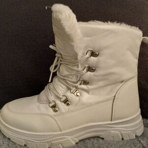 Cozy White Winter Boots for Women